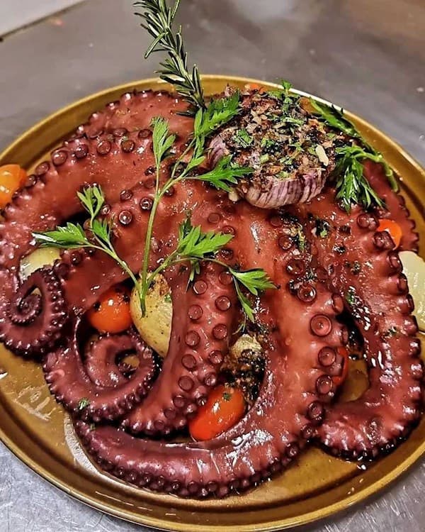 Polvo à Lagareiro - Portuguese gastronomy