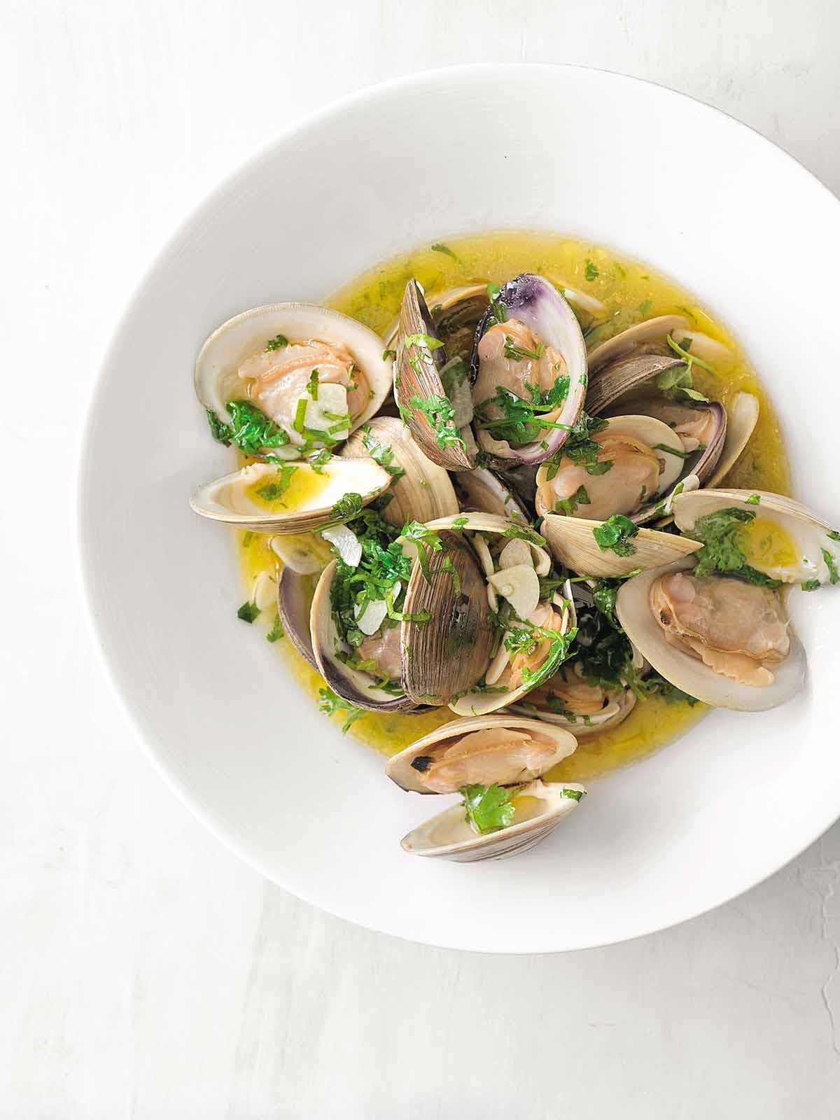 Amêijoa à Bulhão Pato - Portuguese gastronomy